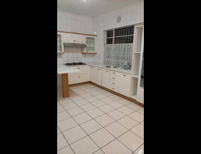 3 BEDROOM PROPERTY TO RENT IN KENSINGTON